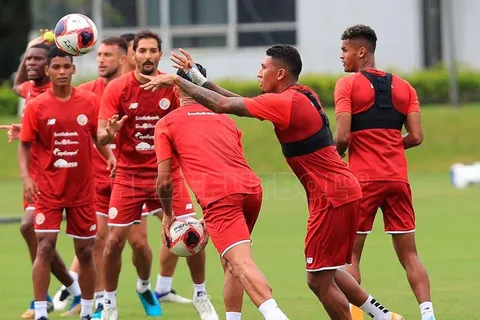Costa Rica reporta nueva baja de peso para la Copa Oro 2021