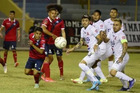 Liga Mayor de Fútbol de El Salvador se acercaría a Europa