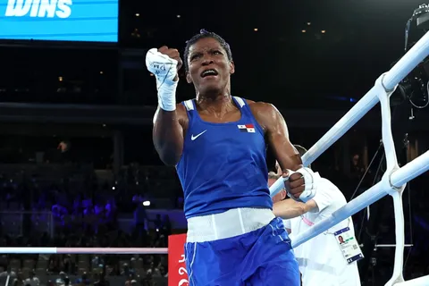 ¡Atheyna Bylon agranda la historia! De policía a pelear por la medalla de oro en París 2024