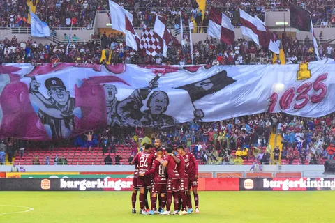 Saprissa renovó a un defensa y ahora va por este refuerzo.