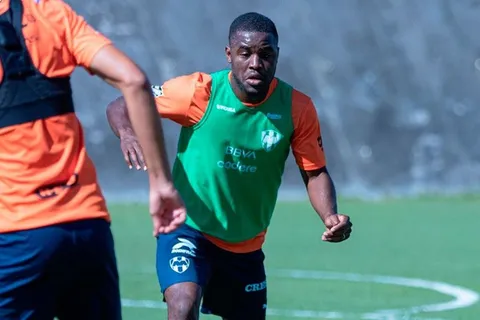 Joel Campbell vuelve a los entrenamientos con Monterrey