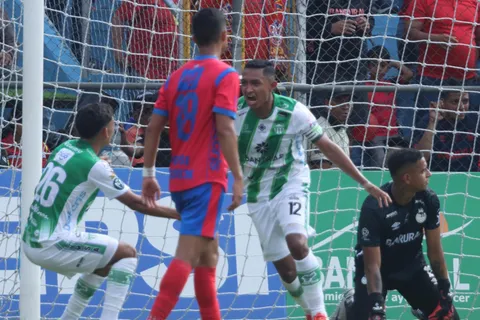 Antigua aumenta su paternidad ante Municipal en finales