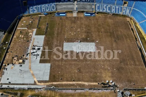 Grama del Estadio Cuscatlán luce en pésimo estado a días del amistoso entre FAS y Pachuca