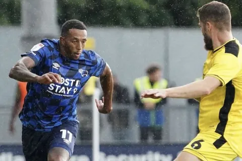 Titularidad y goleada para Nathaniel Méndez-Laing