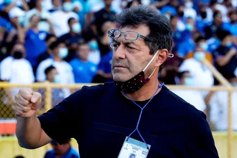 Hugo Pérez va con la mentalidad que El Salvador le gane a Costa Rica