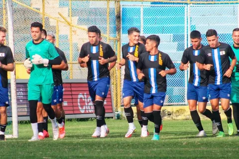 El Salvador presenta una baja de cara al inicio del Octogonal Final