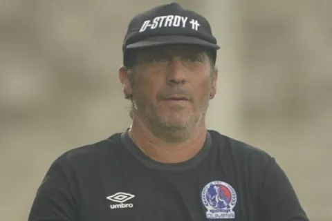 Troglio: "Le voy a recomendar al club que no le preste jugadores a nadie"