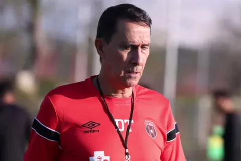 Cortocircuito: Alajuelense suma una baja que Guimaraes no quería aceptar