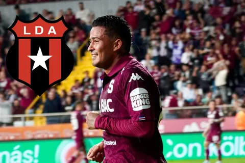 Gerson Torres ya piensa en el clásico vs. Alajuelense.