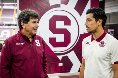 Evaristo Coronado le respondió a Ariel Rodríguez.
