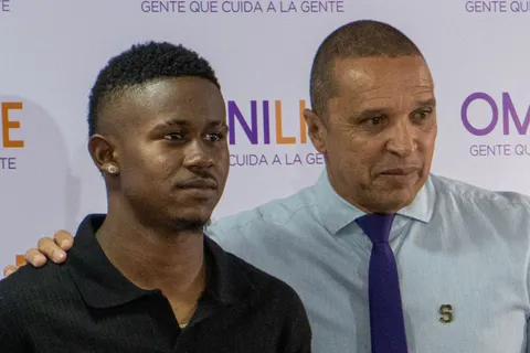 Erick Lonnis habló sobre Gustavo Herrera.