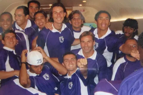 Jugó dos mundiales con Costa Rica, pero una enfermedad lo obligó a retirarse cuando la rompía en Saprissa: "No quería salir de la casa"