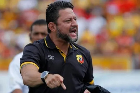 Jafet Soto explotó: "Sos un maricón, son una mierda"