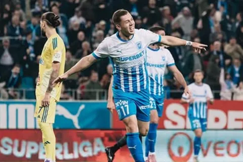 Carlos Mora despega en Europa: el ex Alajuelense confirma su gran salto mientras pelea por el título con la U. Craiova