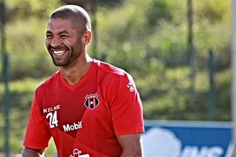 Álvaro Saborío dedicó unas convincentes palabras al Deportivo Saprissa