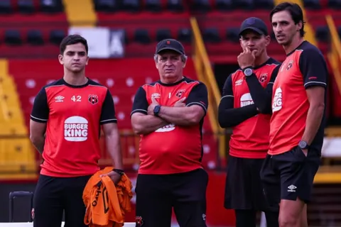 La sorpresa llega del entorno de Machillo Ramírez.