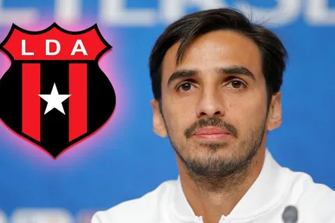 La carta a corazón abierto de Bryan Ruiz a los hinchas liguistas tras su vuelta