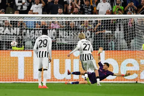 Bayern Múnich reabre la puerta a Nick Woltemade: el rendimiento en Juventus será clave