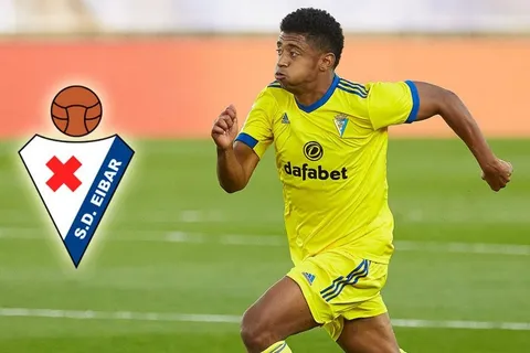 Cádiz contra Eibar con Choco Lozano: cuándo, dónde y por que canal ver el partido de hoy por la fecha 8 de LaLiga de España