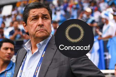 Luis Fernando Tena en alerta: la decisión de Concacaf que preocupa a Guatemala a días de jugarse la clasificación al Mundial 2026