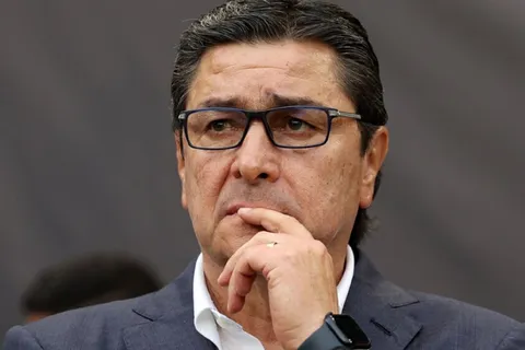 El dilema de Luis Fernando Tena: la decisión que podría cambiarlo todo en Guatemala