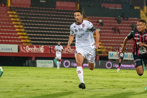 Clásico Nacional: Alajuelense y Saprissa quedan a deber