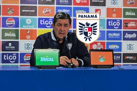 "Un gran fracaso": Luis Fernando Tena necesitó tres palabras para sentenciar a Panamá previo al partido vs Guatemala