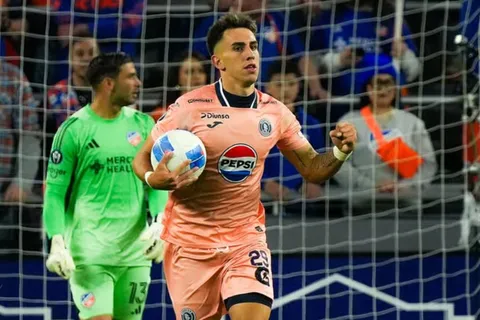 Rodrigo Auzmendi y Motagua por fin reciben la noticia que llevan semanas esperando