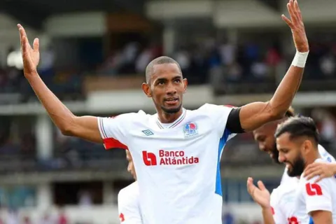 No es Olancho FC: el inesperado club que ficharía a Jerry Bengtson tras su baja de Olimpia
