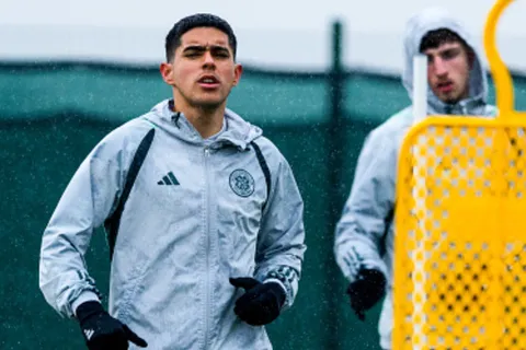 Luis Palma volverá a jugar con Celtic para el Clásico de Escocia contra Rangers