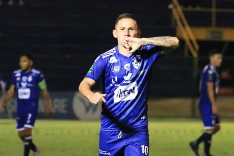 Jugador del Cartaginés desmiente informe arbitral y dice que nunca retó a golpes al árbitro