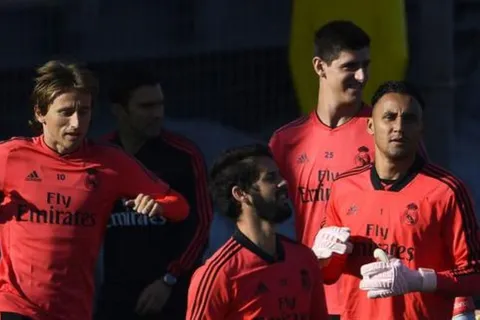 Solari elogia de nuevo a Keylor pero casi reitera suplencia