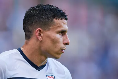 Luis Paradela vive una problemática situación con Cuba en las Eliminatorias
