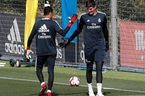 Courtois se reintegra de urgencia por lesión de Keylor