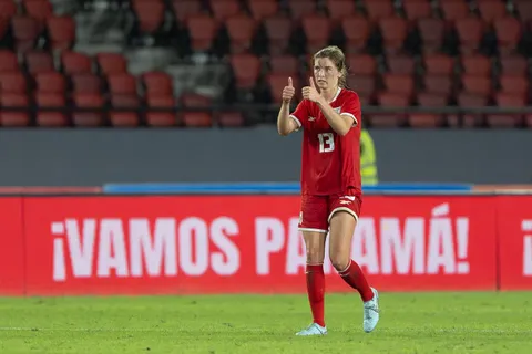 Riley Tanner, con Panamá.