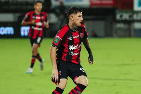 Sorpresa en Alajuelense: Canhoto muestra una cara desconocida