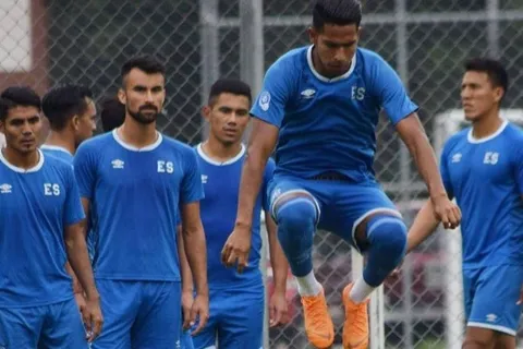 Denis Pineda vuelve a La Selecta en un gran momento