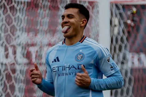 Alonso Martínez festeja su gol ante Toronto en la MLS.