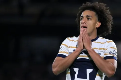Adalberto Carrasquilla protagoniza una nueva polémica con Pumas que lo pone en el ojo de la tormenta en México