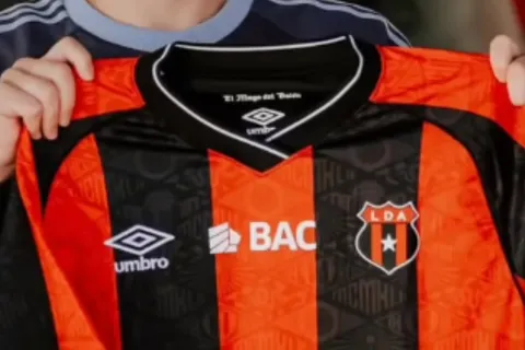 "Se enamoró del equipo": Alajuelense confirma el fichaje de una estrella de Argentina que los manudos no imaginaban