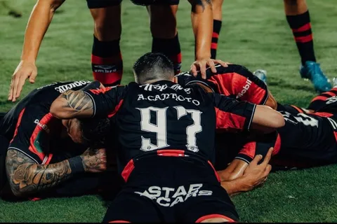 a FIFA le da un duro revés a Alajuelense.