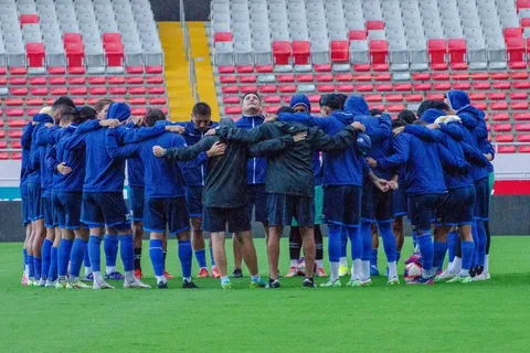 El once de El Salvador para enfrentar a Costa Rica