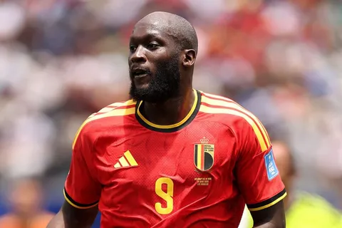 ¿Por qué Romelu Lukaku no juega hoy con Bélgica vs. Senegal por los 16avos del Mundial 2026?
