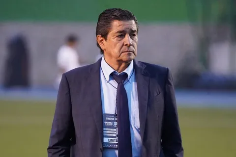 Luis Fernando Tena toma polémica decisión en la convocatoria de la Selección de Guatemala