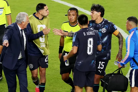 ivan barton-el salvador-paraguay-turquia-mundial 2026 (1)
