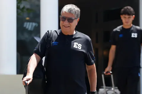 Lo celebra el Bolillo: Pieza clave de la Selección de El Salvador logra avanzar en su proceso de recuperación