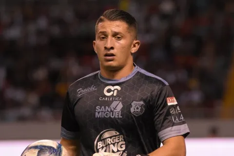 Bryan Segura rompió el silencio y respondió a las acusaciones de racismo