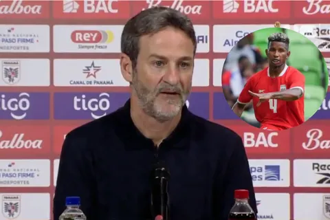 Fidel Escobar volvió a quedar expuesto: esto dijo Thomas Christiansen sobre su alarmante error ante República Dominicana