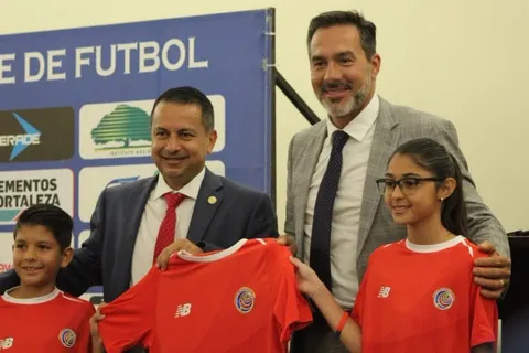Matosas fue presentado como seleccionador de la tricolor