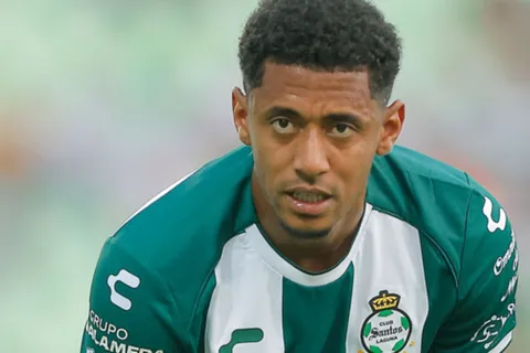 Choco Lozano regresa de su lesión, pero vive una pesadilla con Santos Laguna